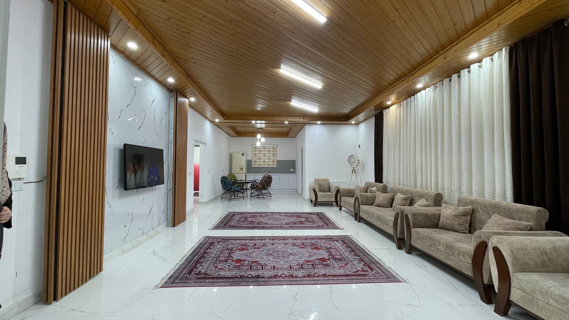 ویلا دوخوابه استخردار آبگرم شقایق 9