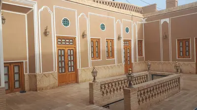 اقامتگاه سنتی آلما - واحد چهارتخته 9