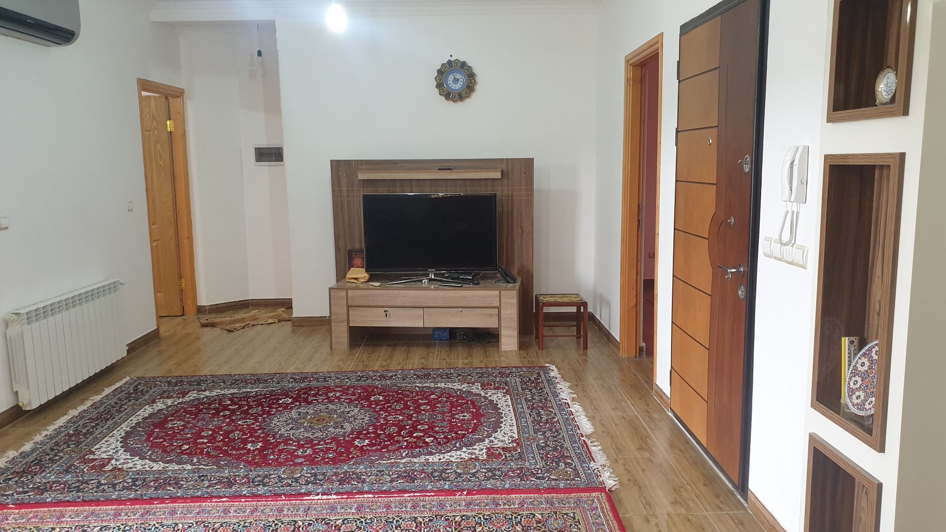 ویلا یک خوابه مله - هال و تلویزیون