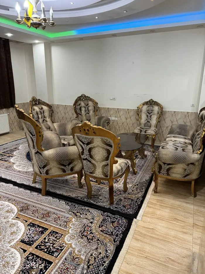 آپارتمان دوخوابه سرداران ۲۲