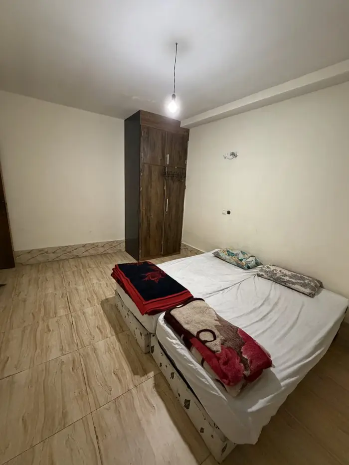 آپارتمان دوخوابه سرداران ۳