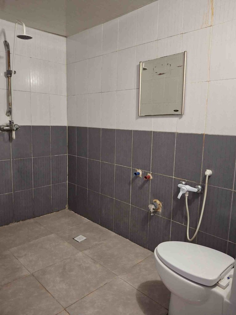 آپارتمان دوخوابه نیایش 9