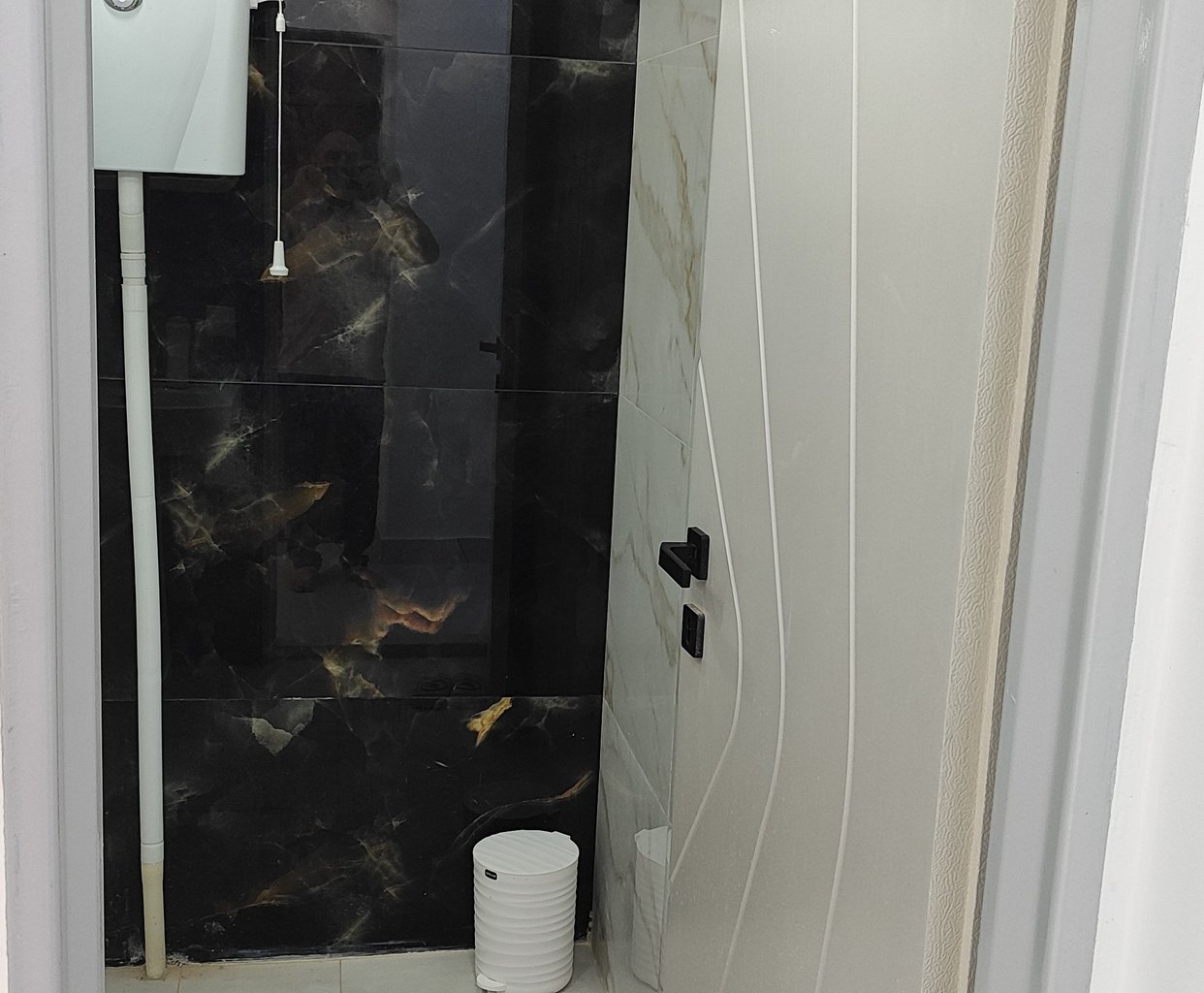 آپارتمان سه خوابه آیریا