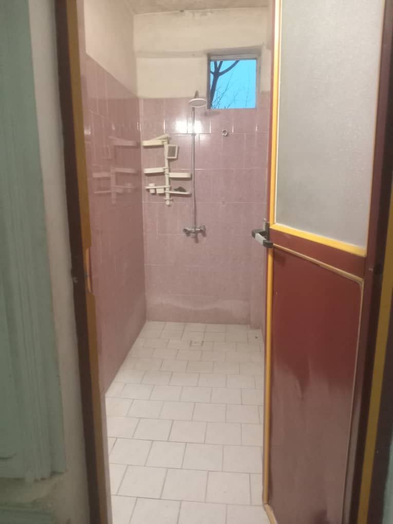 سوئیت سه خوابه منتظری