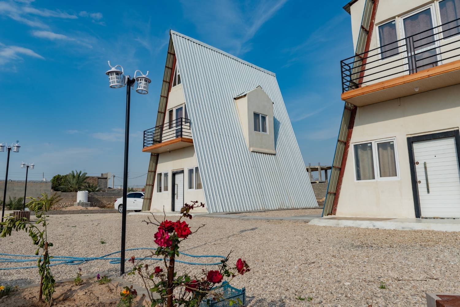 مجتمع اقامتی هشت - آبی