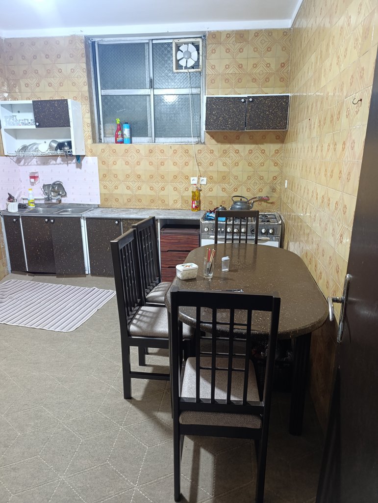 ویلا دوخوابه سنتی گلابی