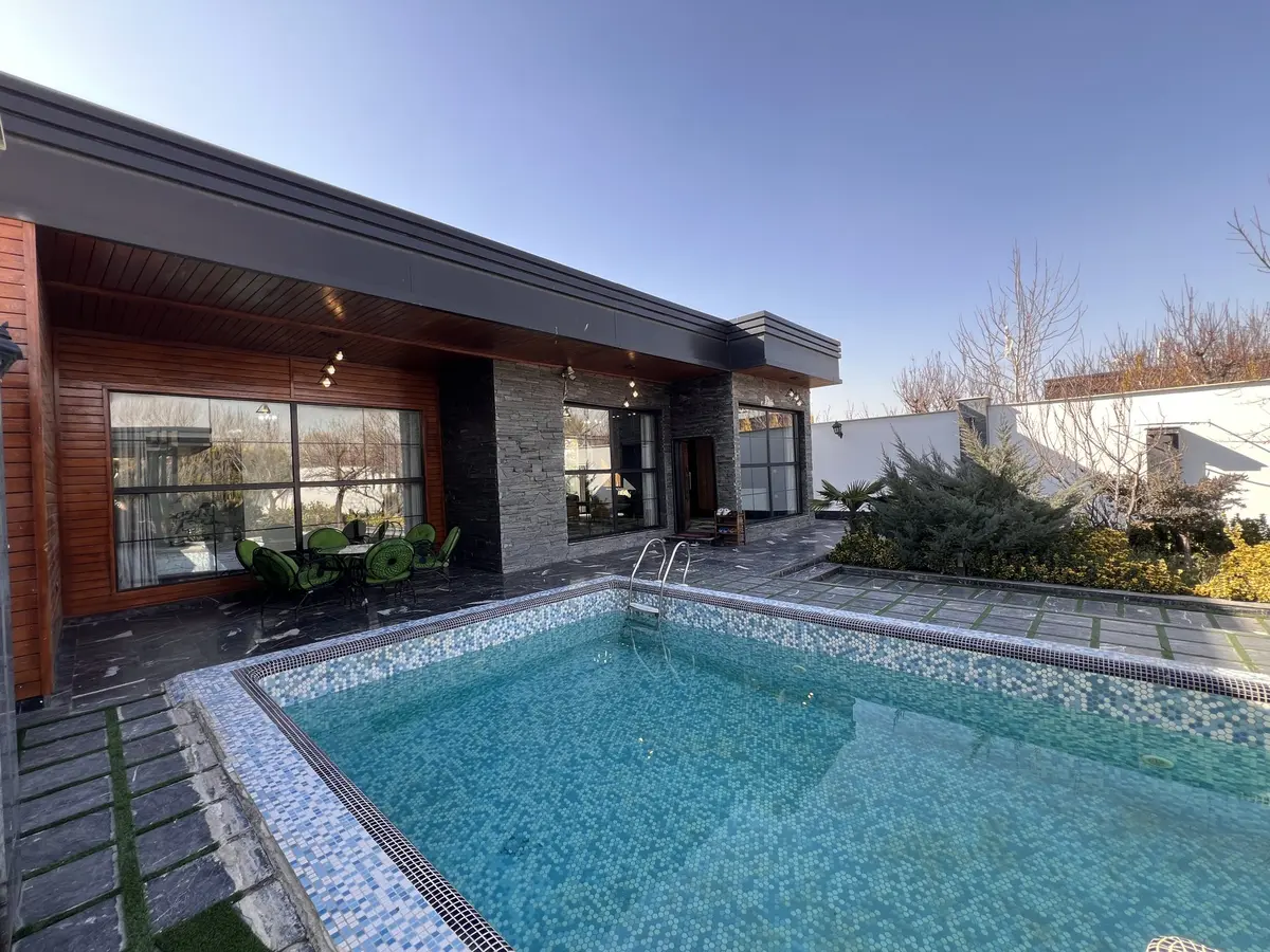 ویلا دوخوابه استخردار آبگرم قباد