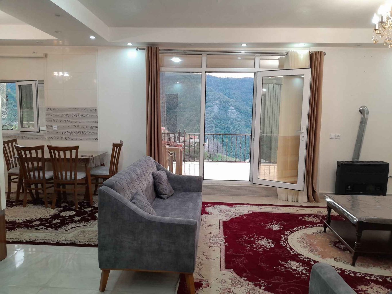 آپارتمان دوخوابه حسینی 13