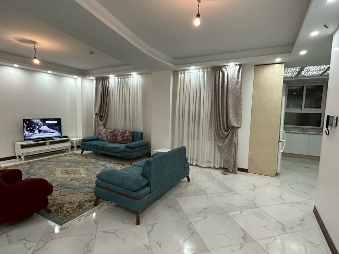 آپارتمان دوخوابه یادگار امام
