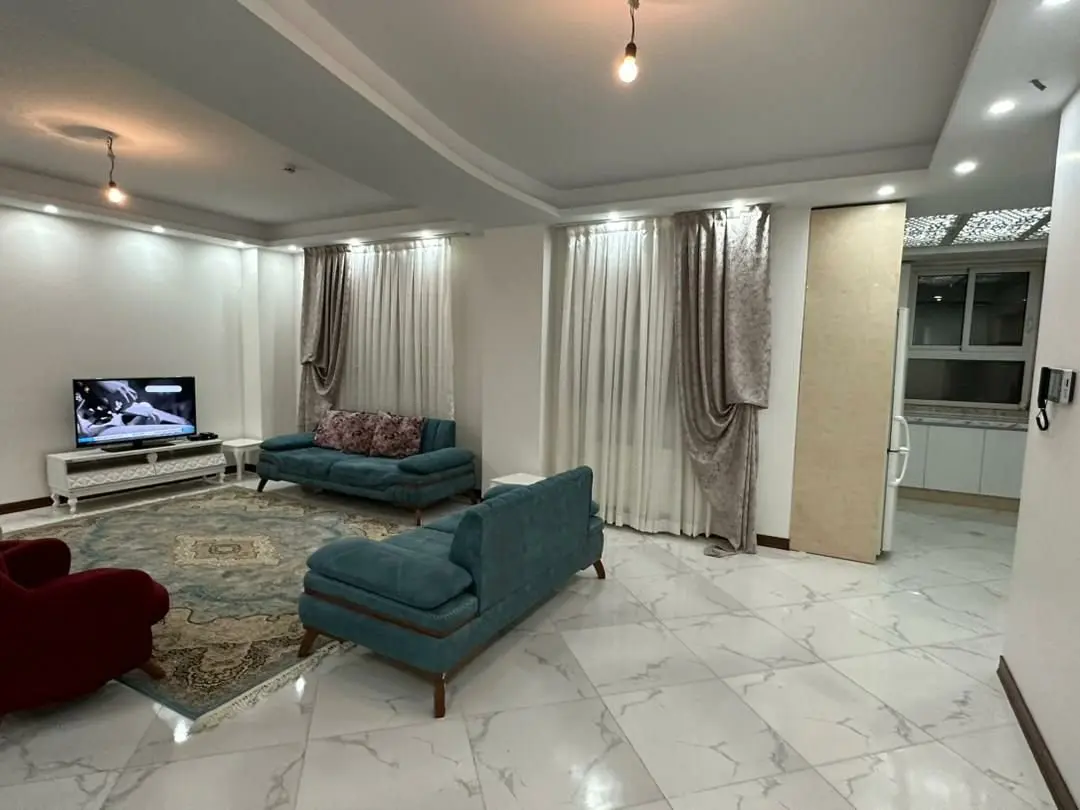 آپارتمان دوخوابه یادگار امام