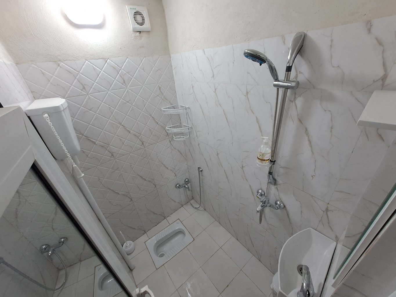 سوئیت فلت همایون 1