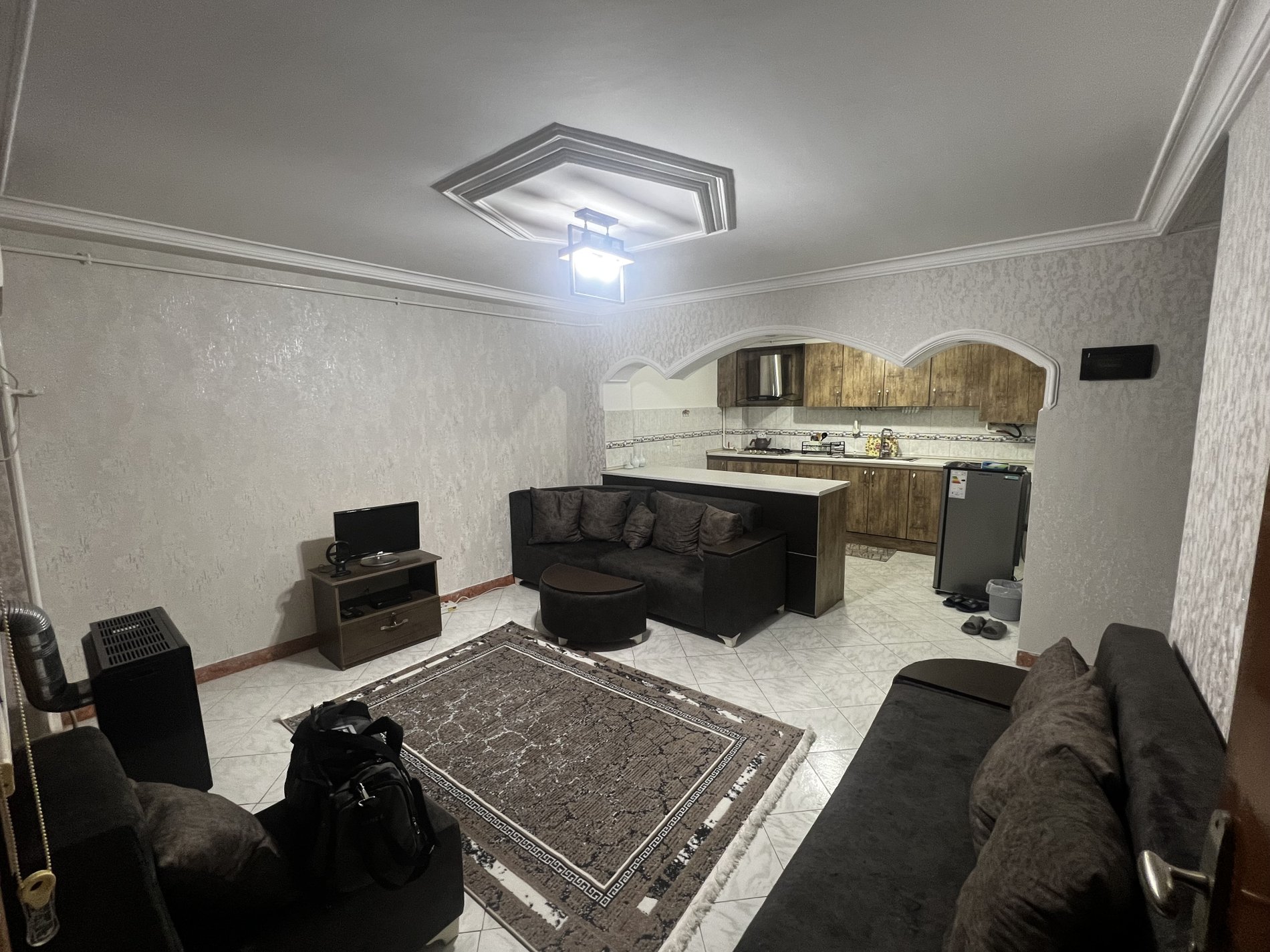 سوئیت دوخوابه پاکزاد