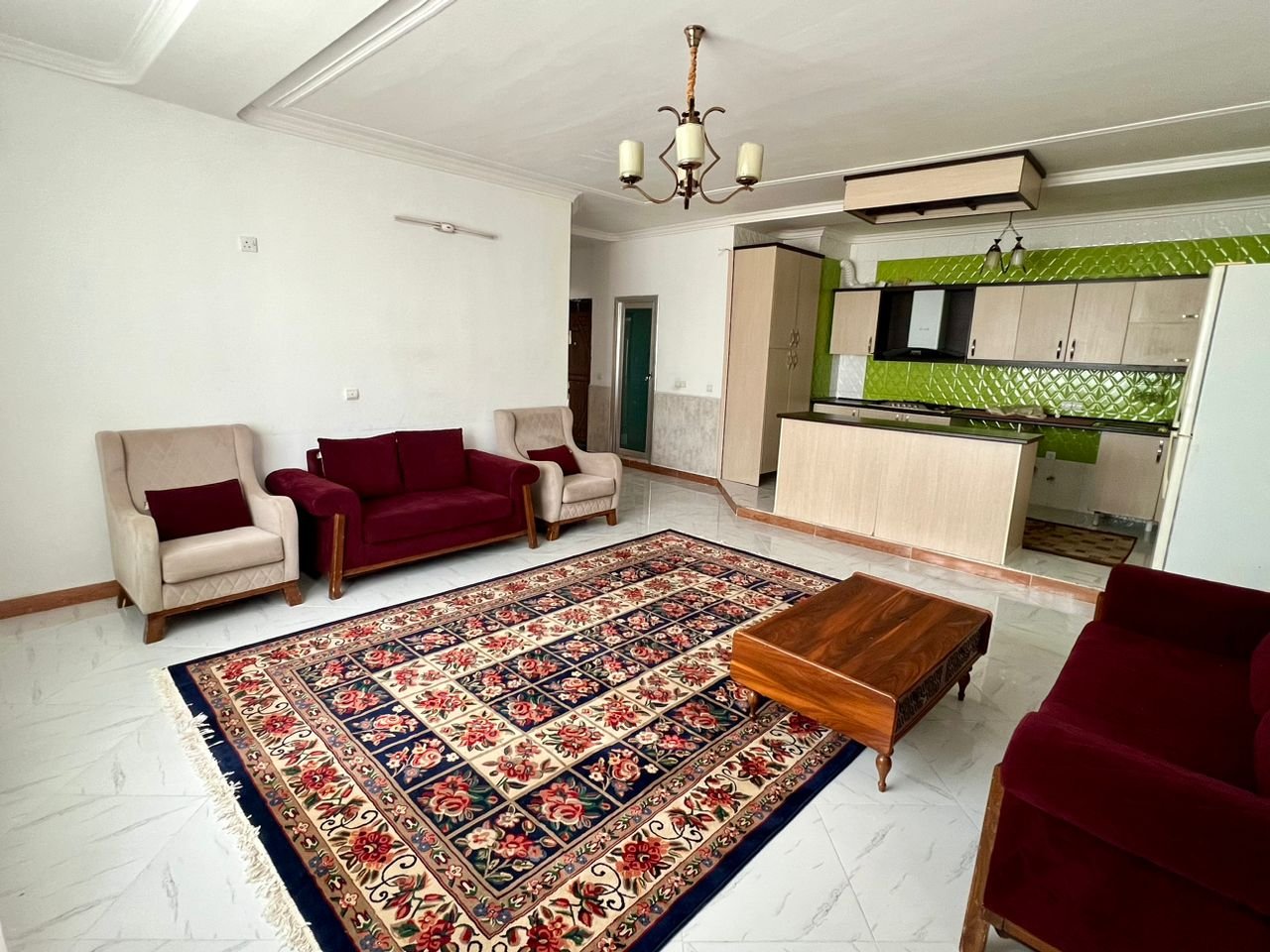 آپارتمان دوخوابه حمزه ای