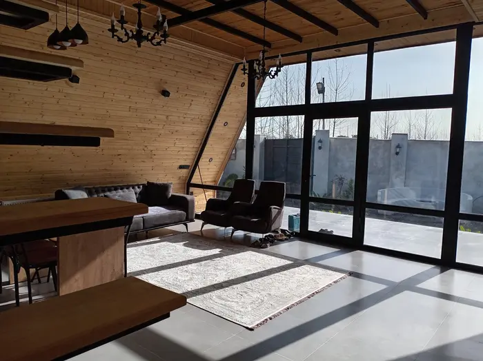 کلبه یک خوابه سوئیسی موکا