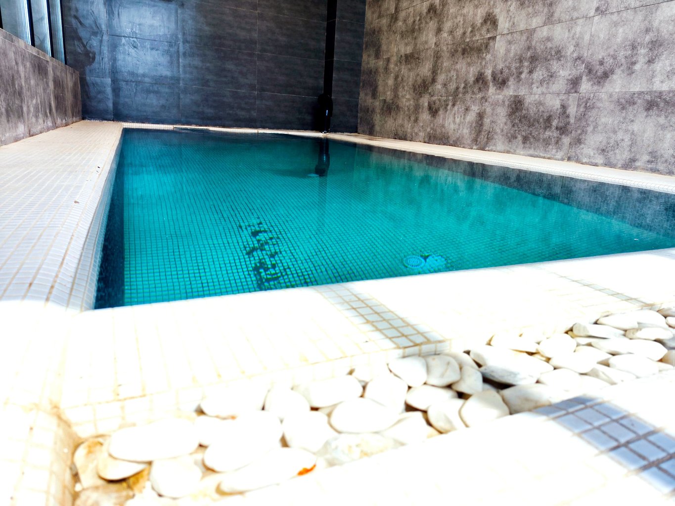 ویلا سه خوابه استخردار آبگرم آترین