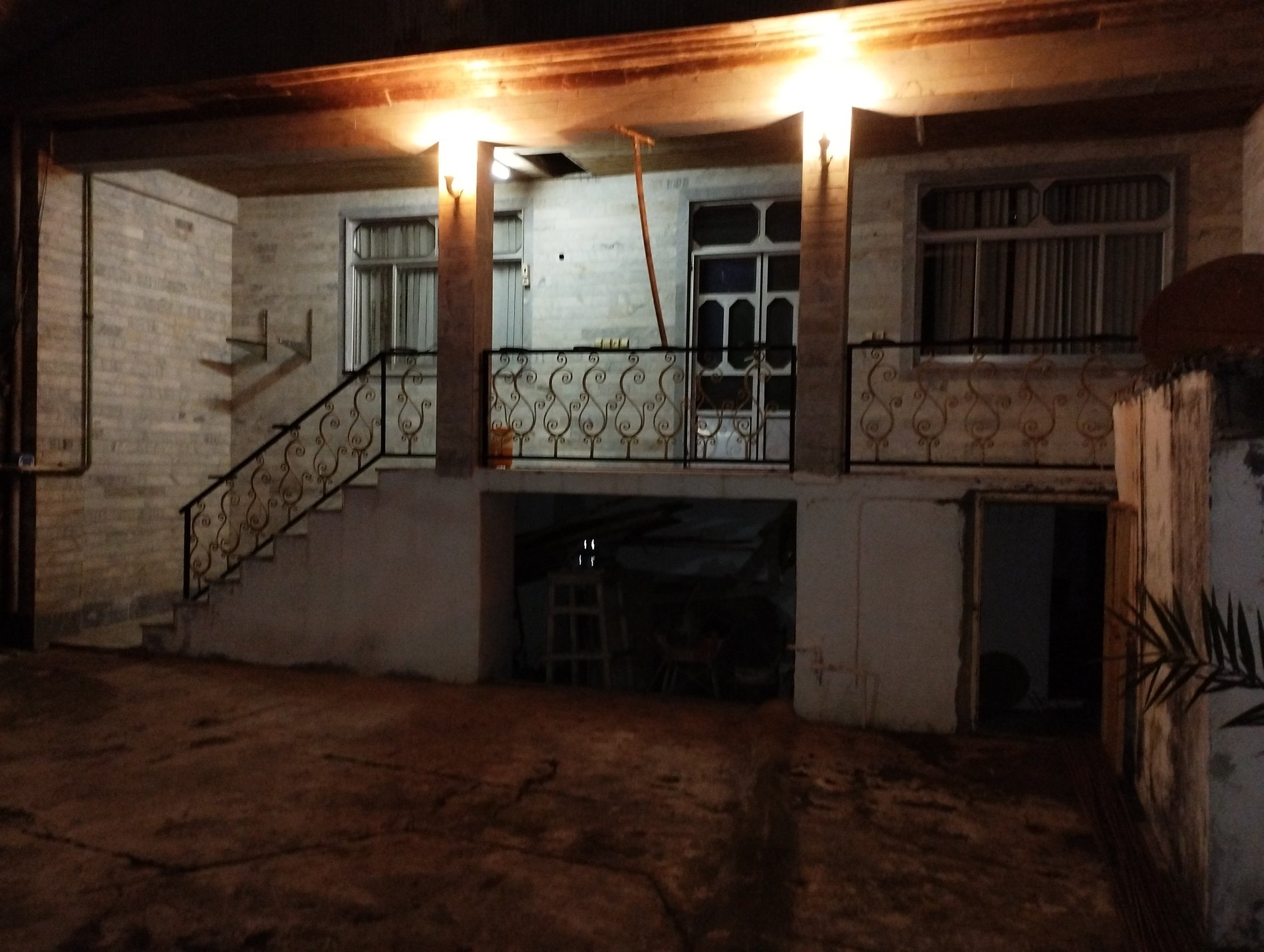 ویلا دوخوابه دوبلکس معظم