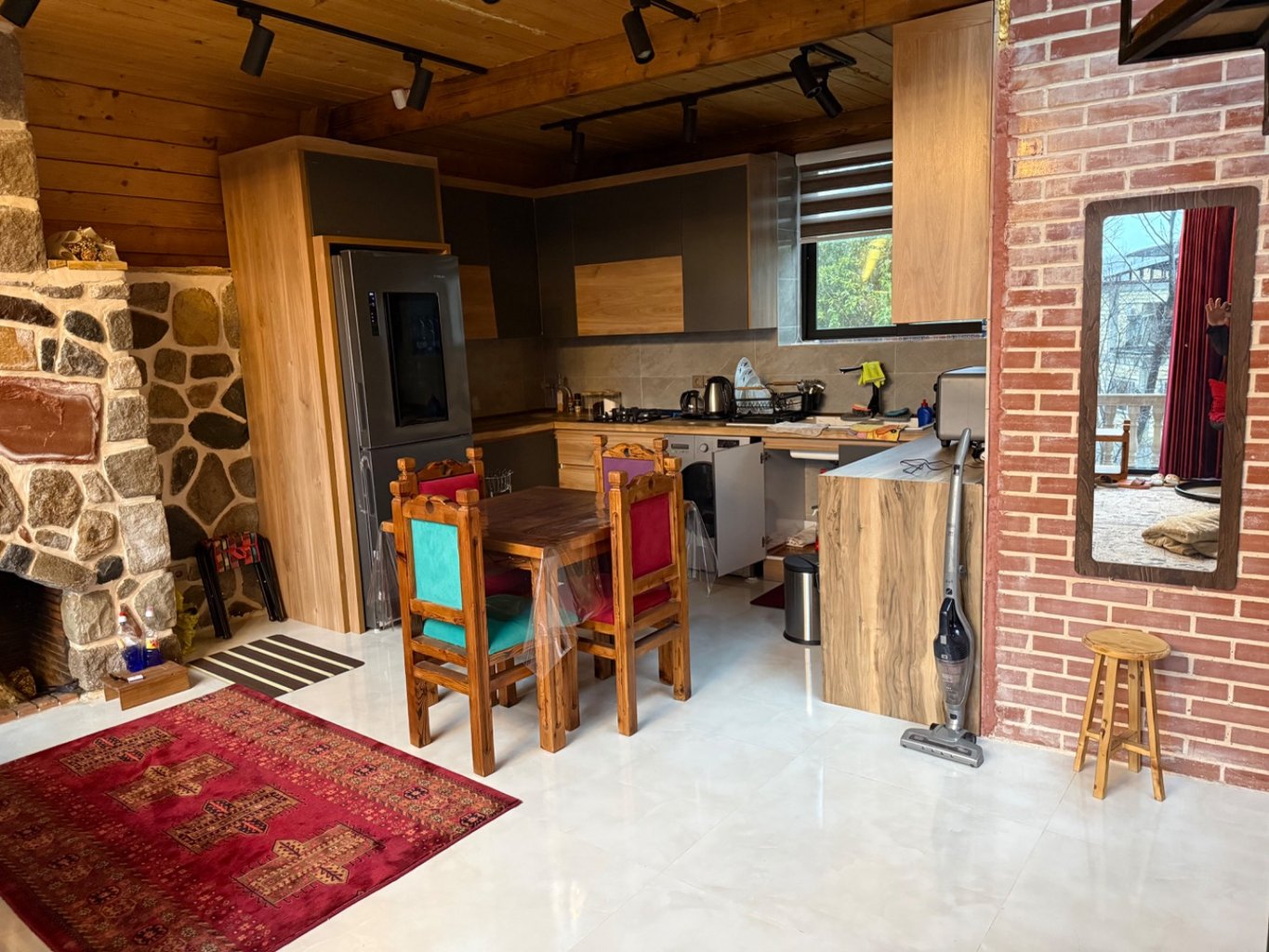 ویلا دوخوابه سوئیسی تریبلکس صخره