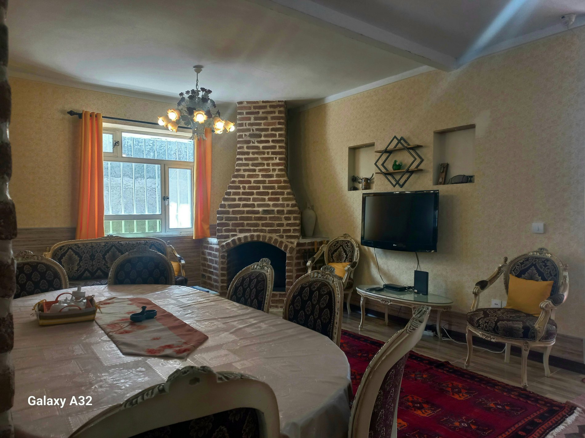 اقامتگاه سنتی باغ ویلا مینو - واحد اصلی