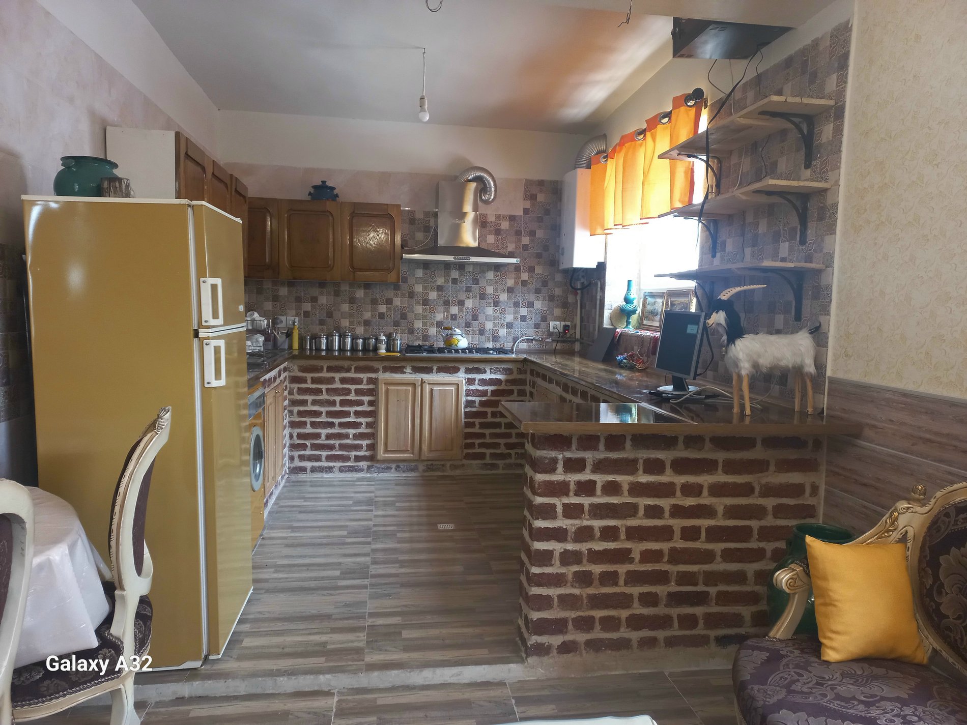 اقامتگاه سنتی باغ ویلا مینو - واحد اصلی