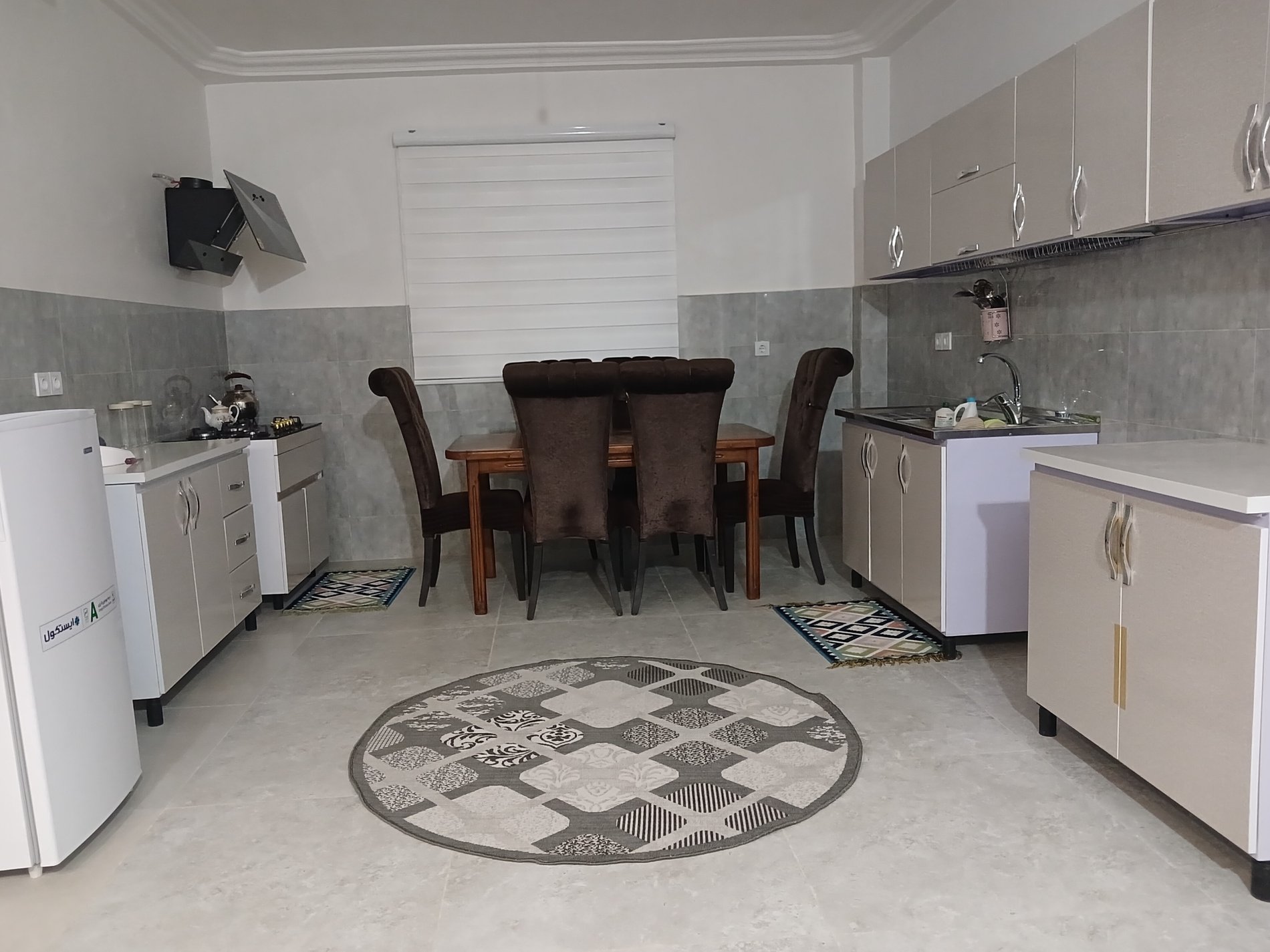 آپارتمان دوخوابه عسل گیسو