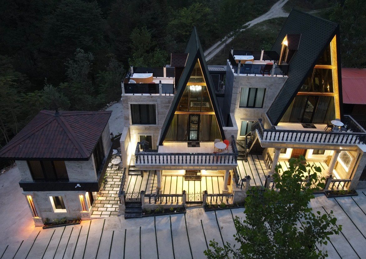 سوئیت فلت جنگلی لورا دیافه