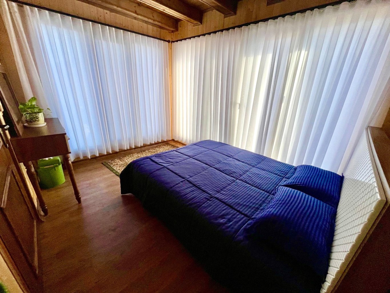 سوئیت فلت جنگلی لورا دیافه