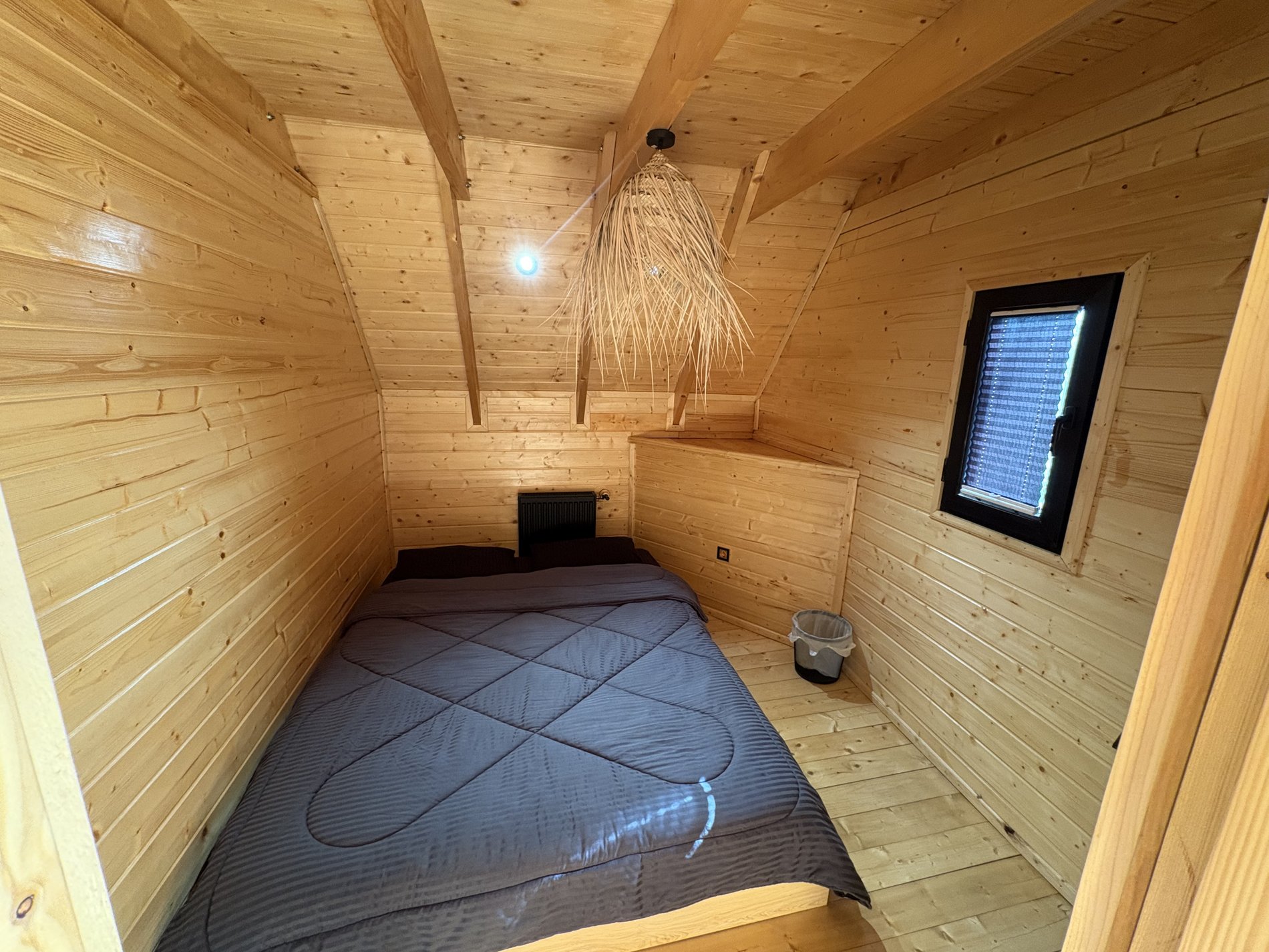 کلبه دوخوابه جکوزی دار جعفری 1