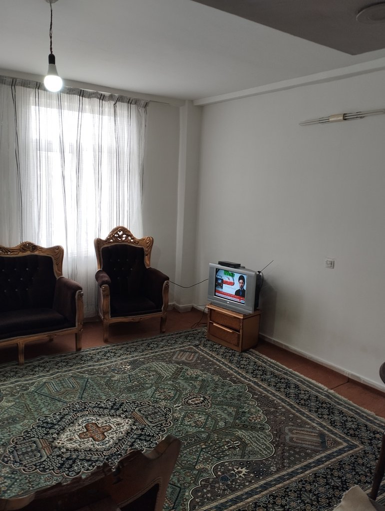 آپارتمان یک خوابه زرناس