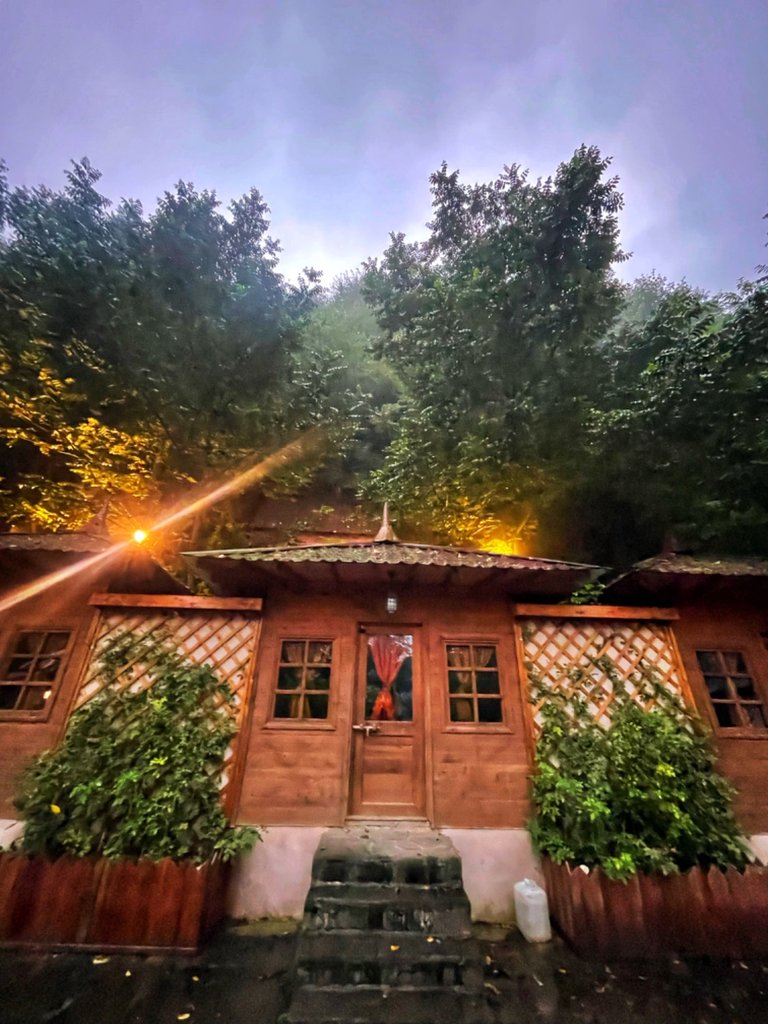 بوم گردی کیوتی کاتیج - واحد وی آی پی