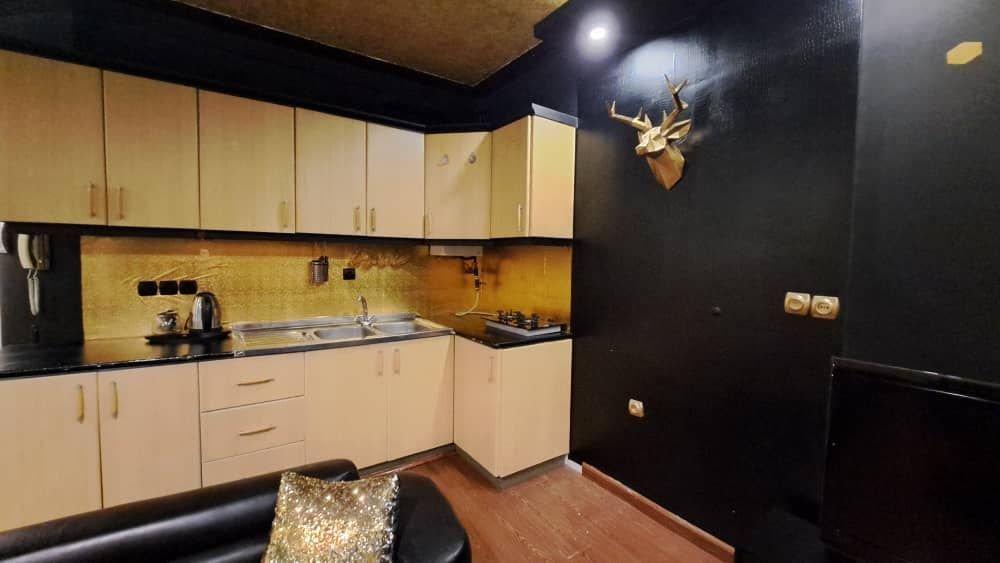 آپارتمان یک خوابه سی و سه پل 1