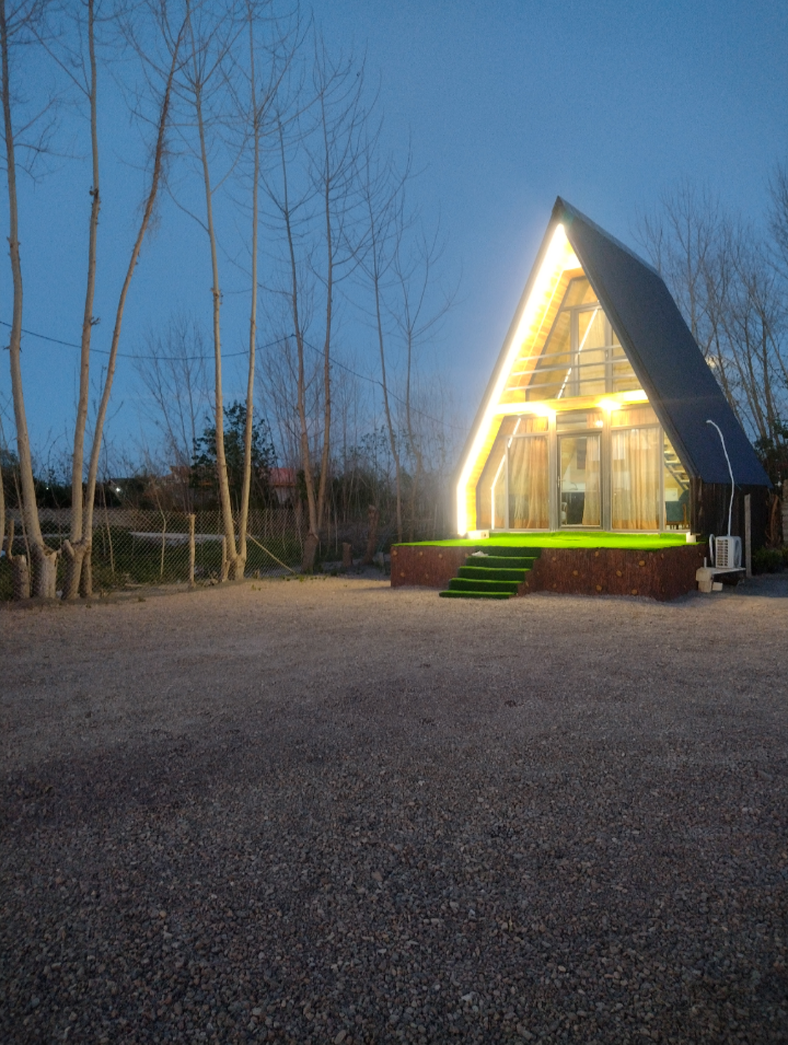 کلبه یک خوابه سویئسی میلانو