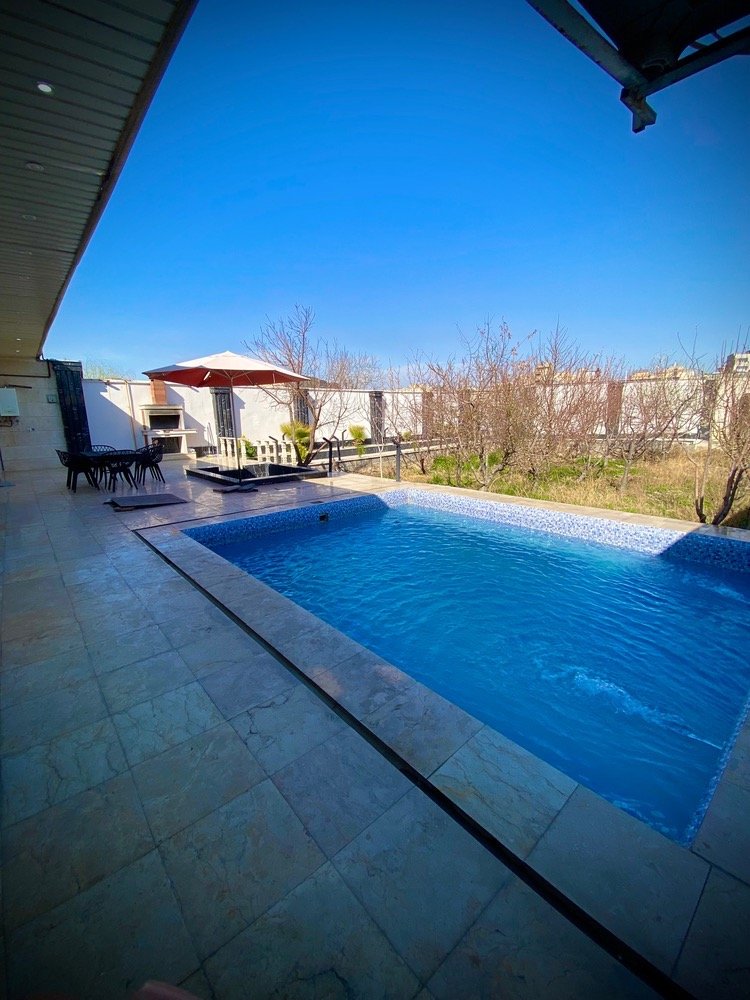 ویلا دوخوابه استخردار آبگرم باغ ارامش