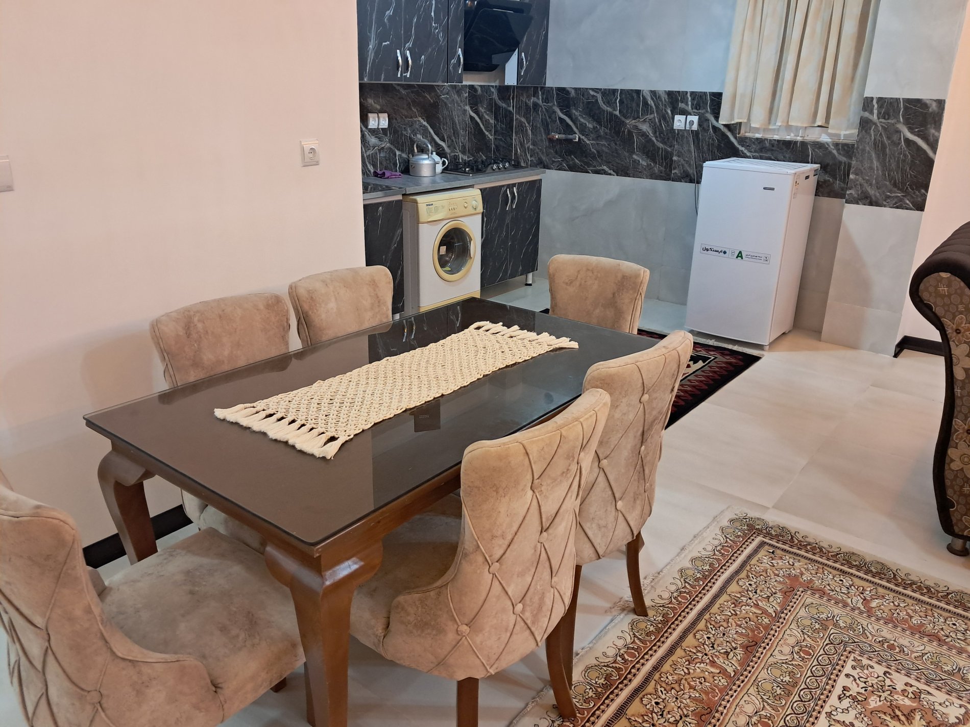 سوئیت دوخوابه هستی کاویانی