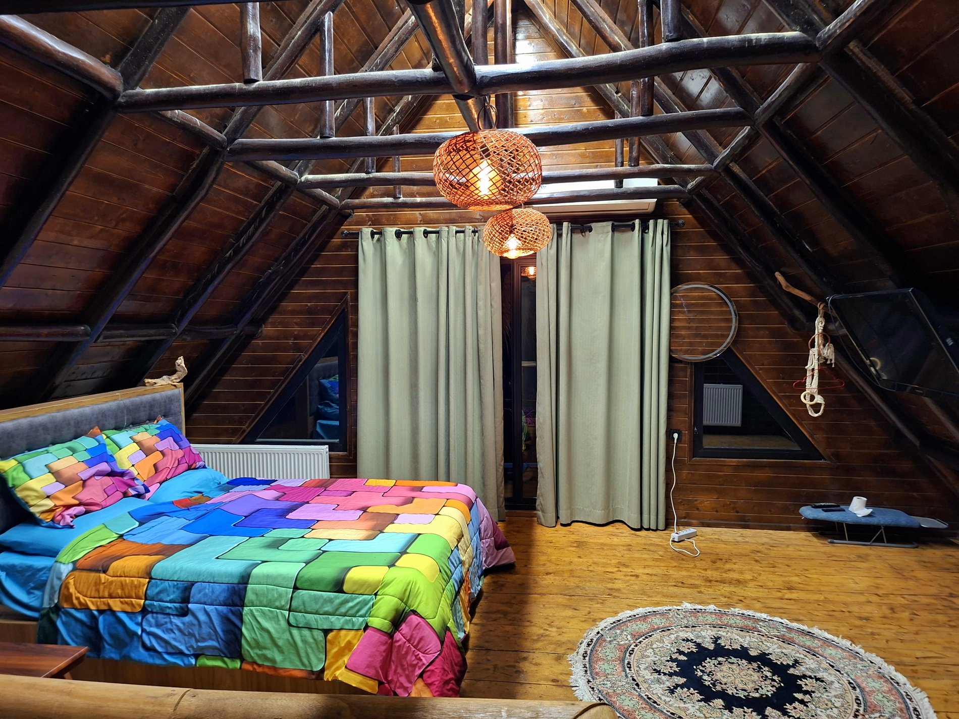 ویلا یک خوابه استخردار آبگرم پالونیا