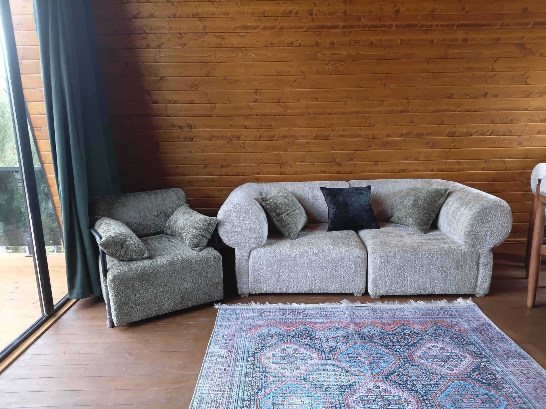 بومگردی شهرک شاهان  - واحد ۵