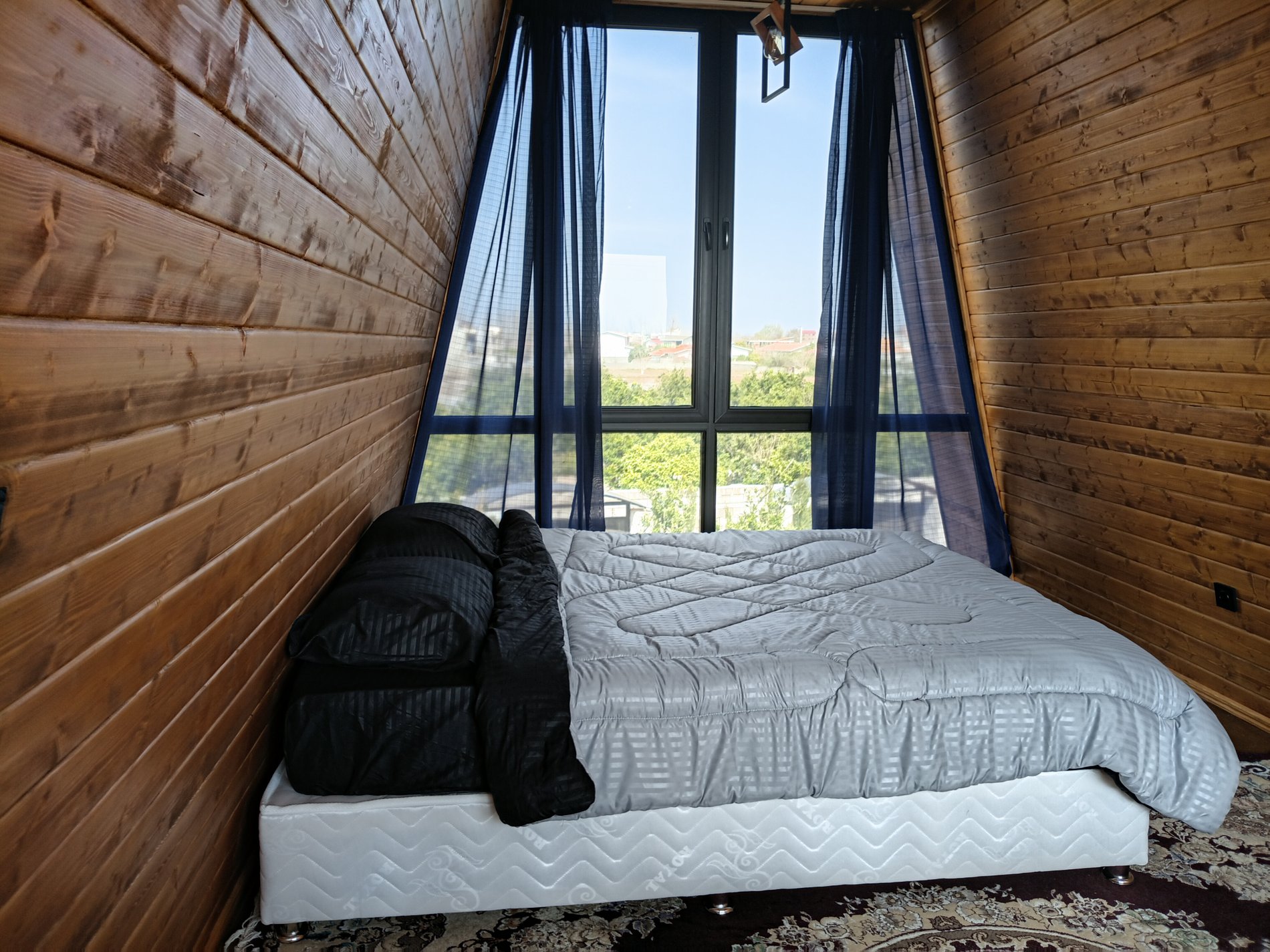 بومگردی شهرک شاهان  - اقامتگاه اسکاتلندی قاسمی