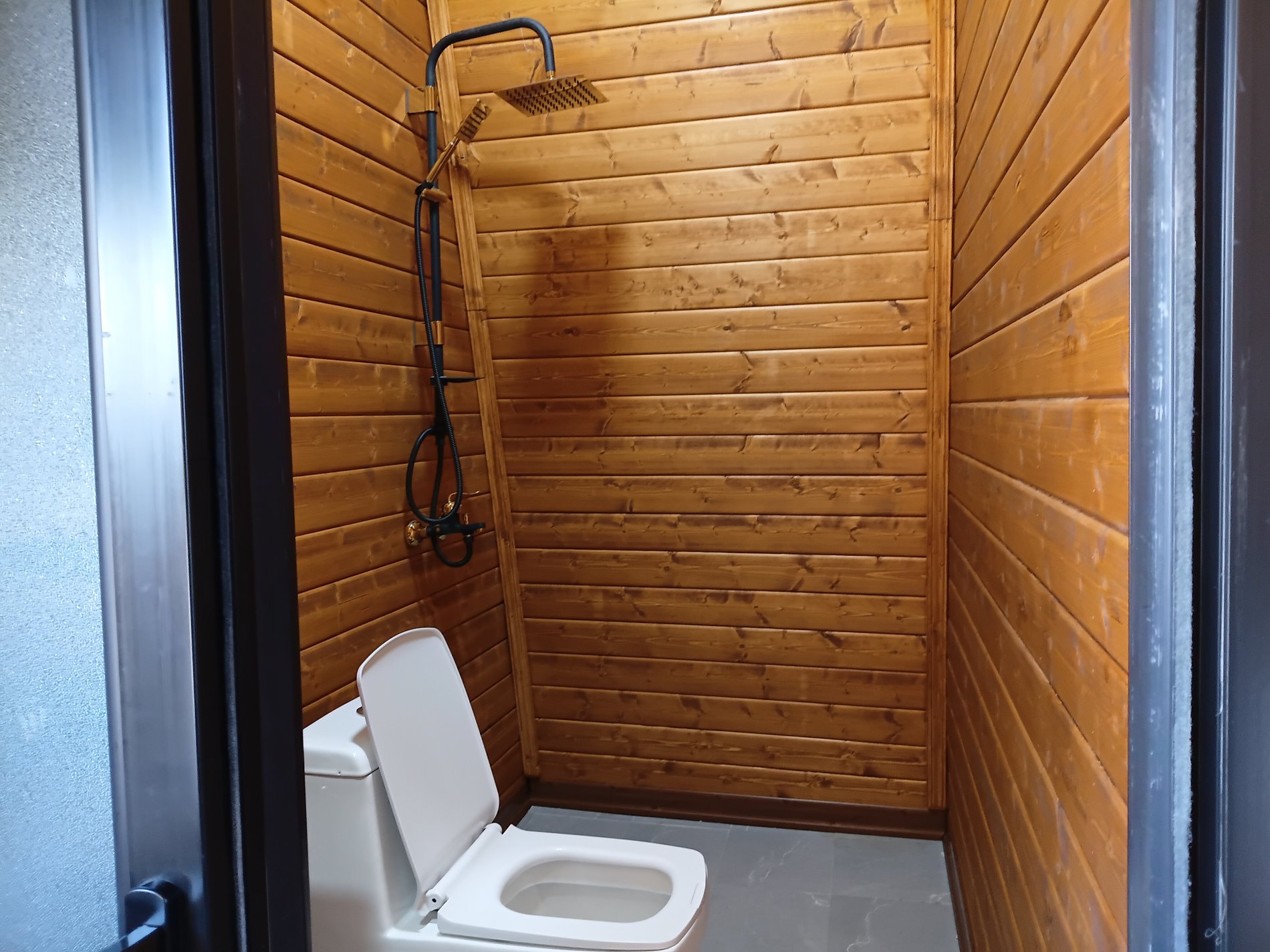 بومگردی شهرک شاهان  - واحد ۵