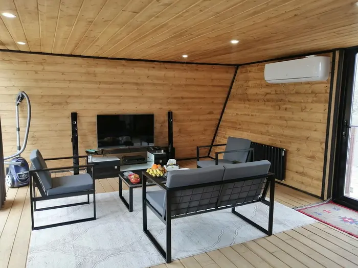 کلبه دوخوابه سوئیسی گرین لانژ