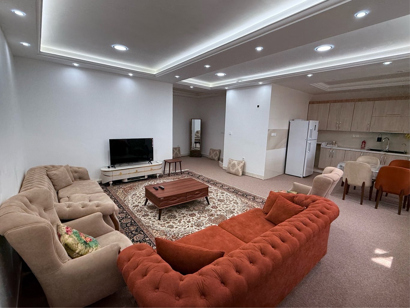 آپارتمان دوخوابه ساحلی سیراف