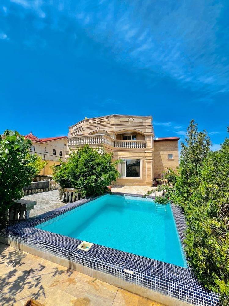 ویلا سه خوابه استخردار آبگرم عمارت طلا