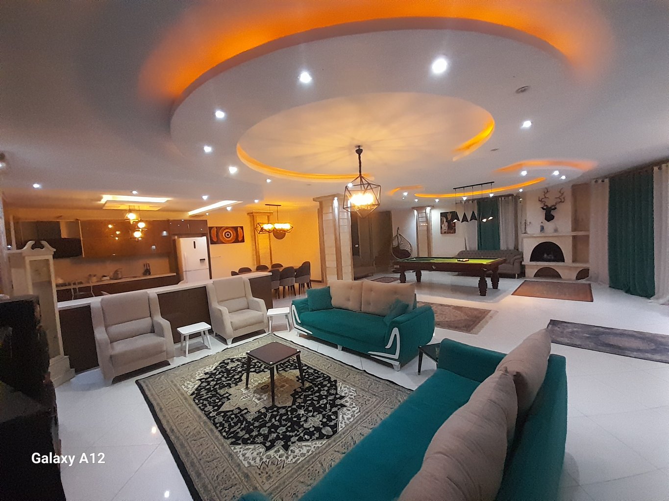 ویلا سه خوابه استخردار آبگرم عمارت طلا