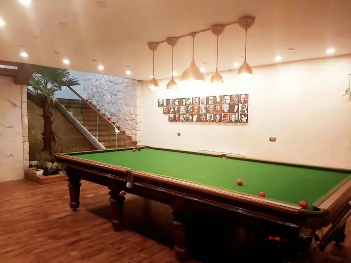 سه خوابه استخردار چناری