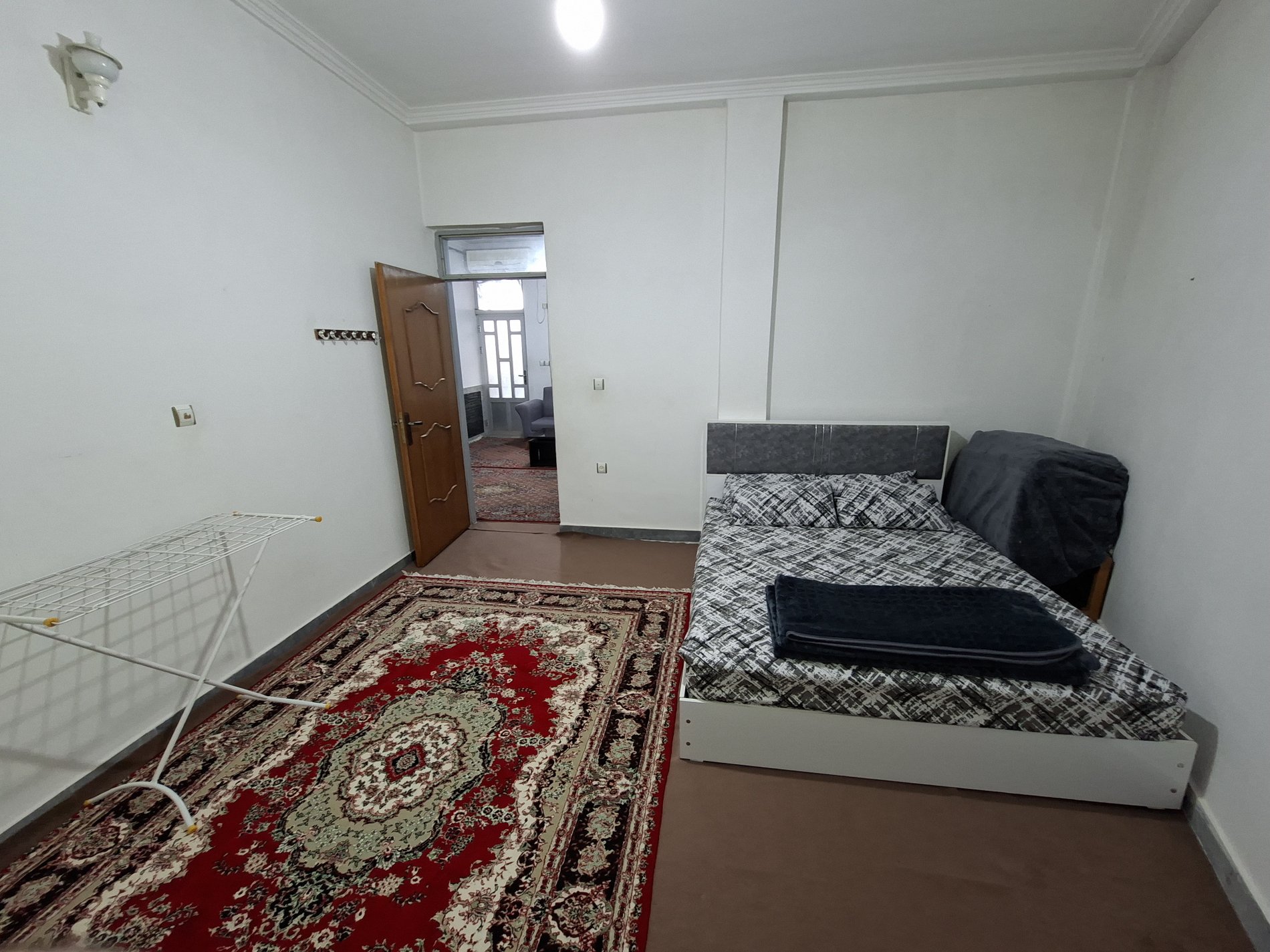 سوئیت یک خوابه گلایل 2