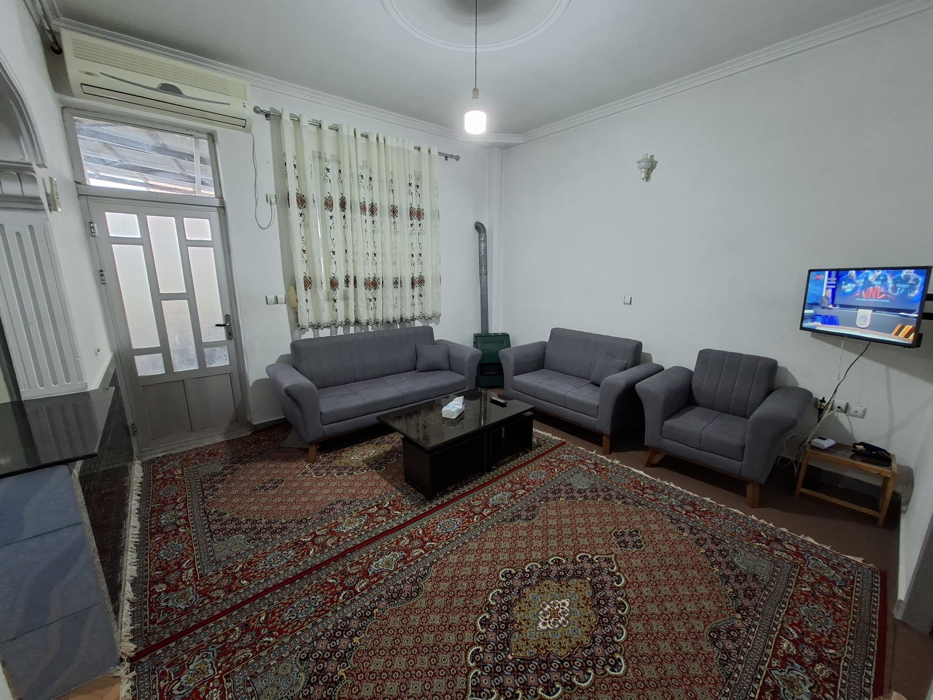 سوئیت یک خوابه گلایل 2