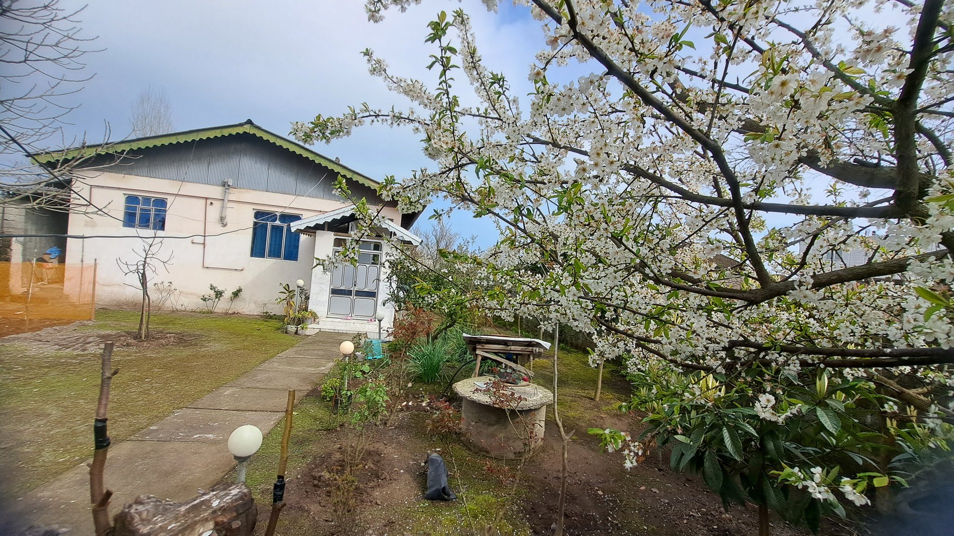 ویلا یک خوابه  حیاط خاطره ها