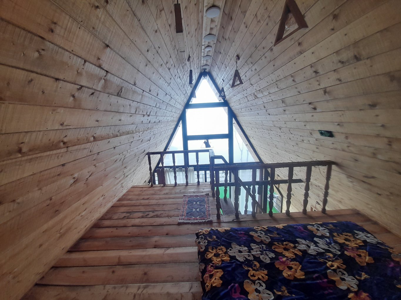 کلبه دوخوابه سوئیسی چاوش ۱