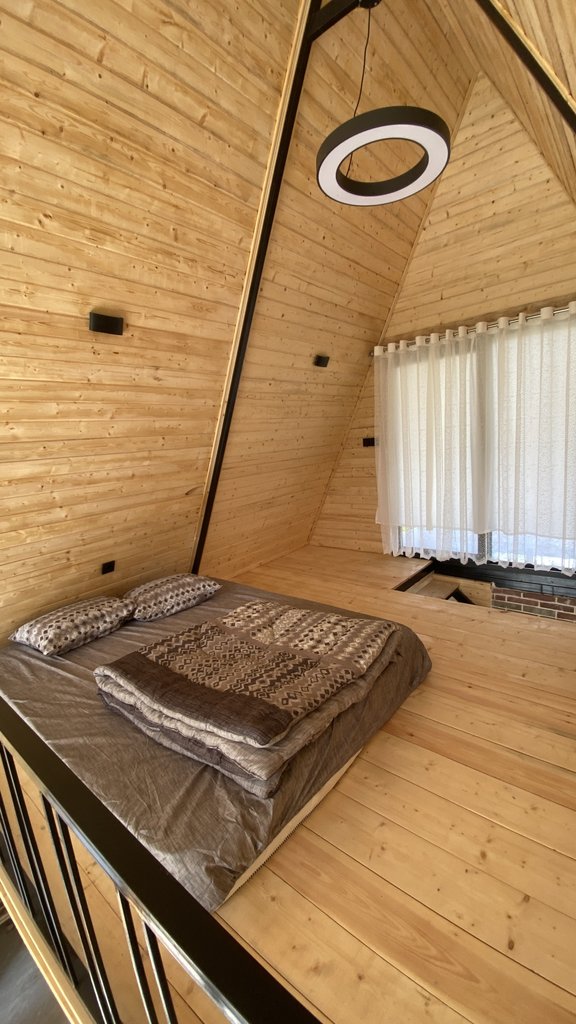 کلبه دوخوابه سوئیسی کومه