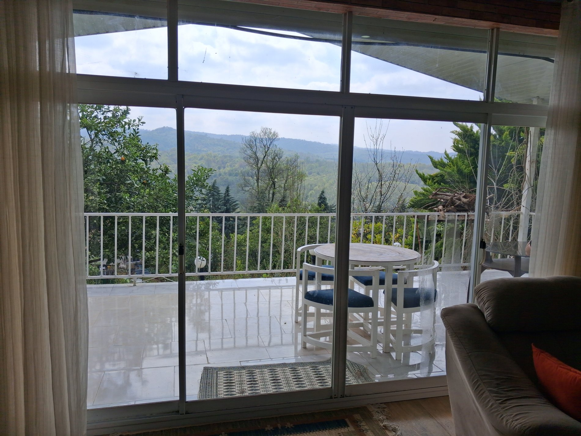 ویلا دوخوابه چهار ستون