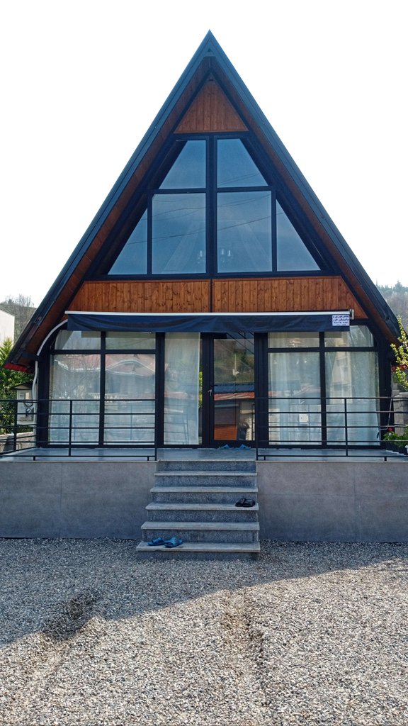 کلبه کلبه سوئیسی دوخوابه جکوزی دار آرامش رامسر