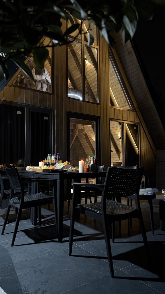 کلبه یک خوابه اِوورا